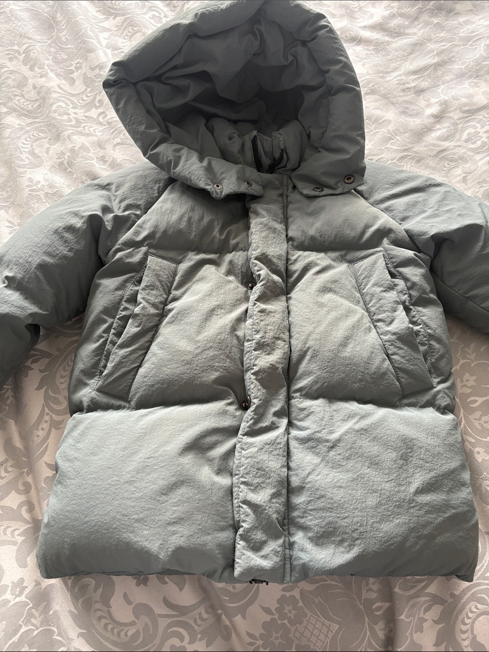 Zara Kids Hooded Puffer Jacket in Light Gray-Green